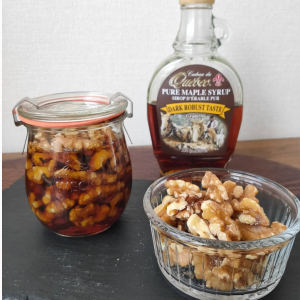 くるみのメープルシロップ漬け