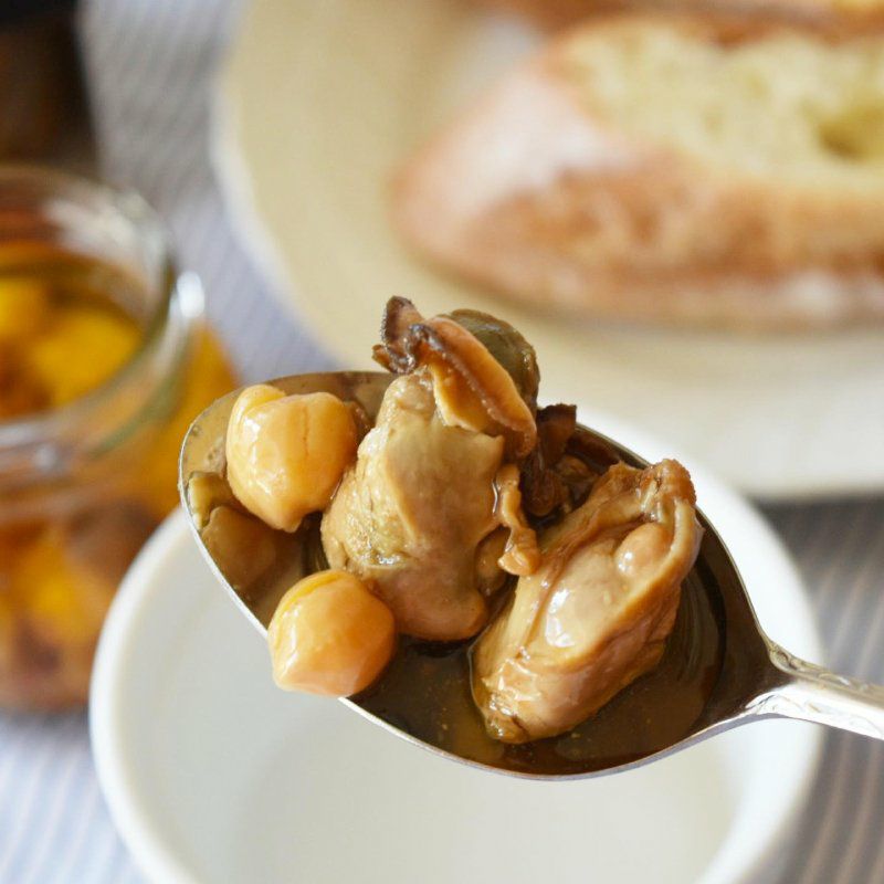 メゾンボワール　広島県産牡蠣のオイル漬け ひよこ豆を添えて画像５