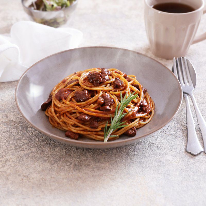 麻布十番シリーズ　Polieat （ポリート） 国産牛肉の旨みと赤ワインの香りを楽しむドミグラス仕立てのラグーソース